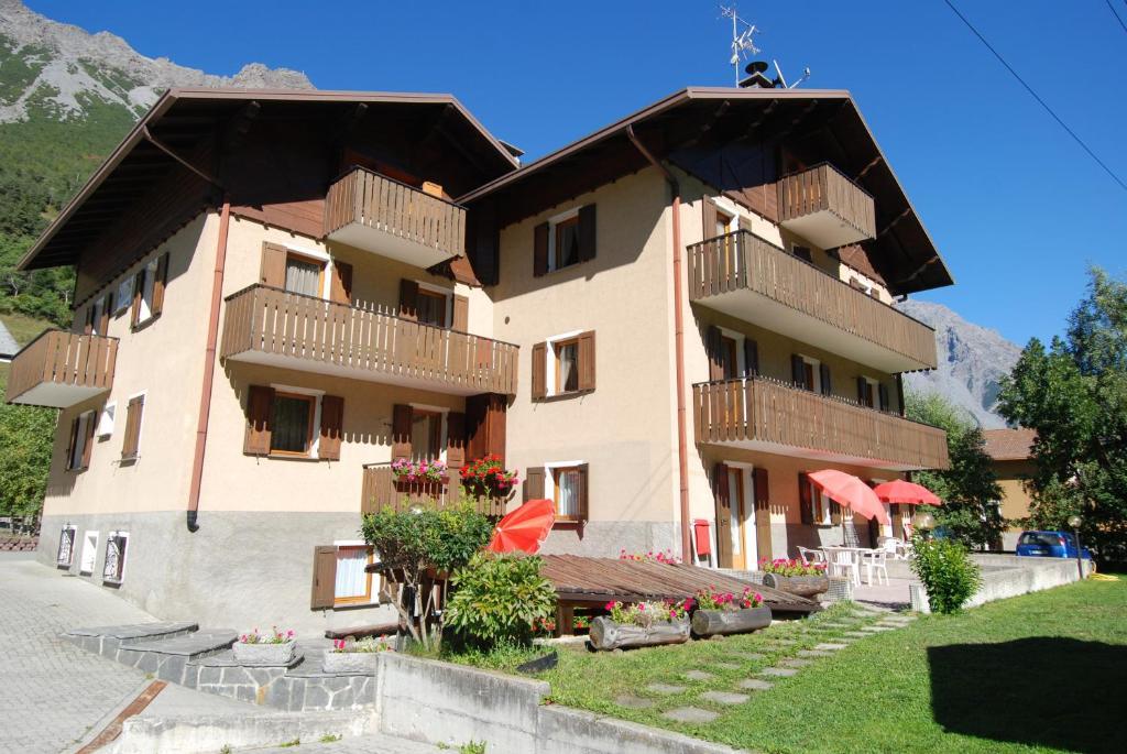 Residence Pian Del Vino Pradelle Экстерьер фото
